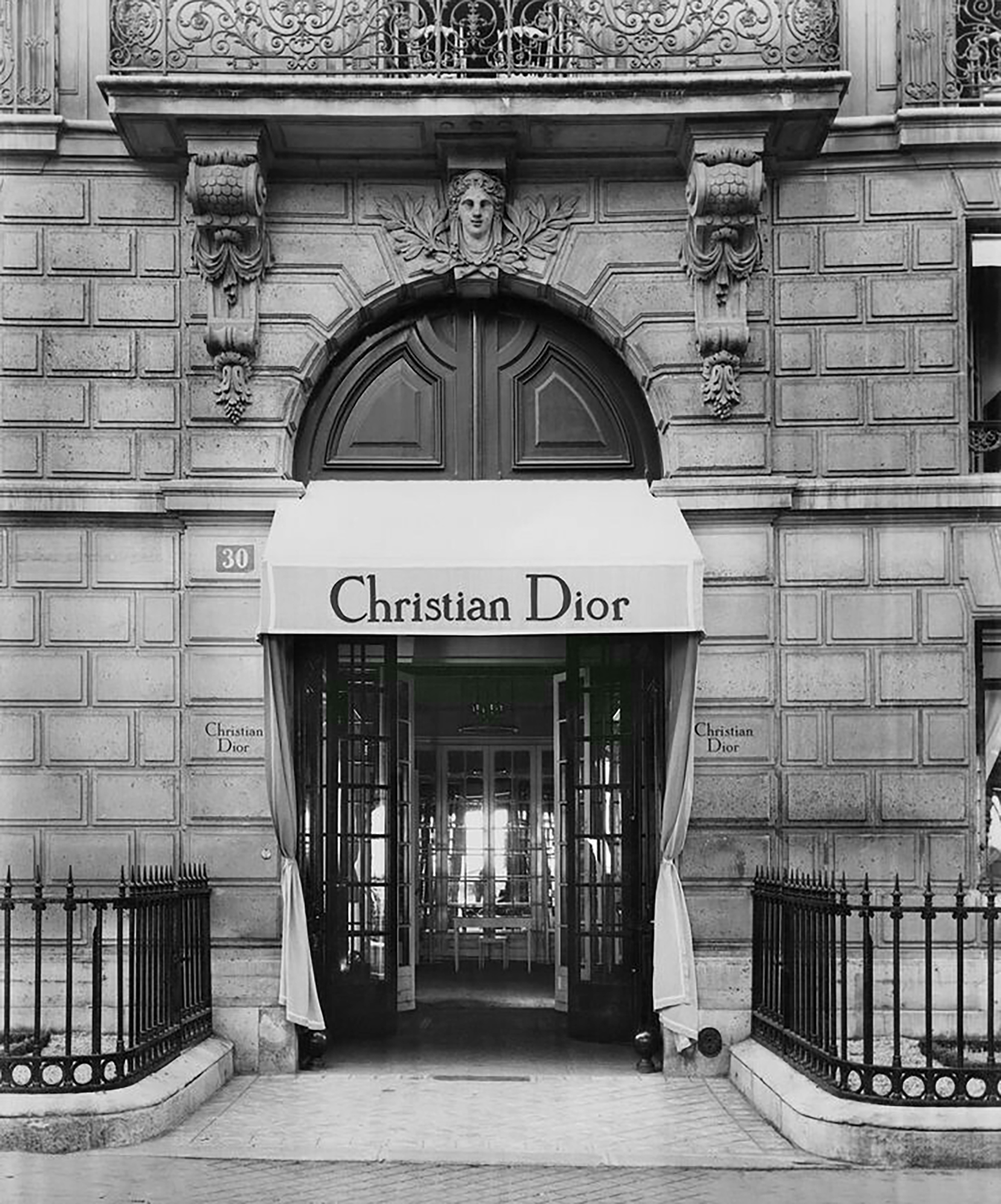 Q&A : 意外な事実! ディオール(Dior)編｜SPOTLIGHT｜VINTAGE QOO