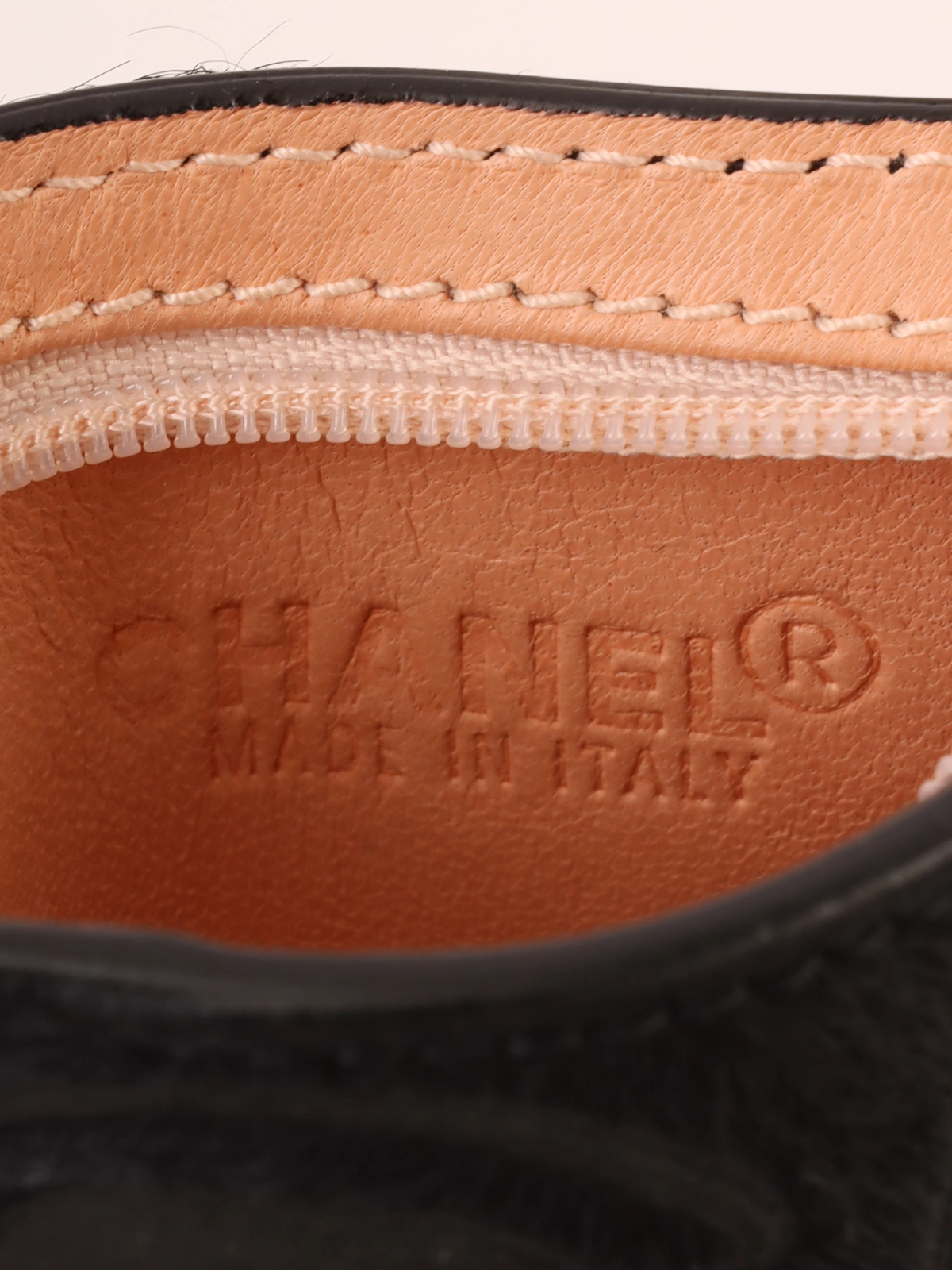 CHANEL 2000年頃製 ハラコロゴエンボスCCマークチャームコイン