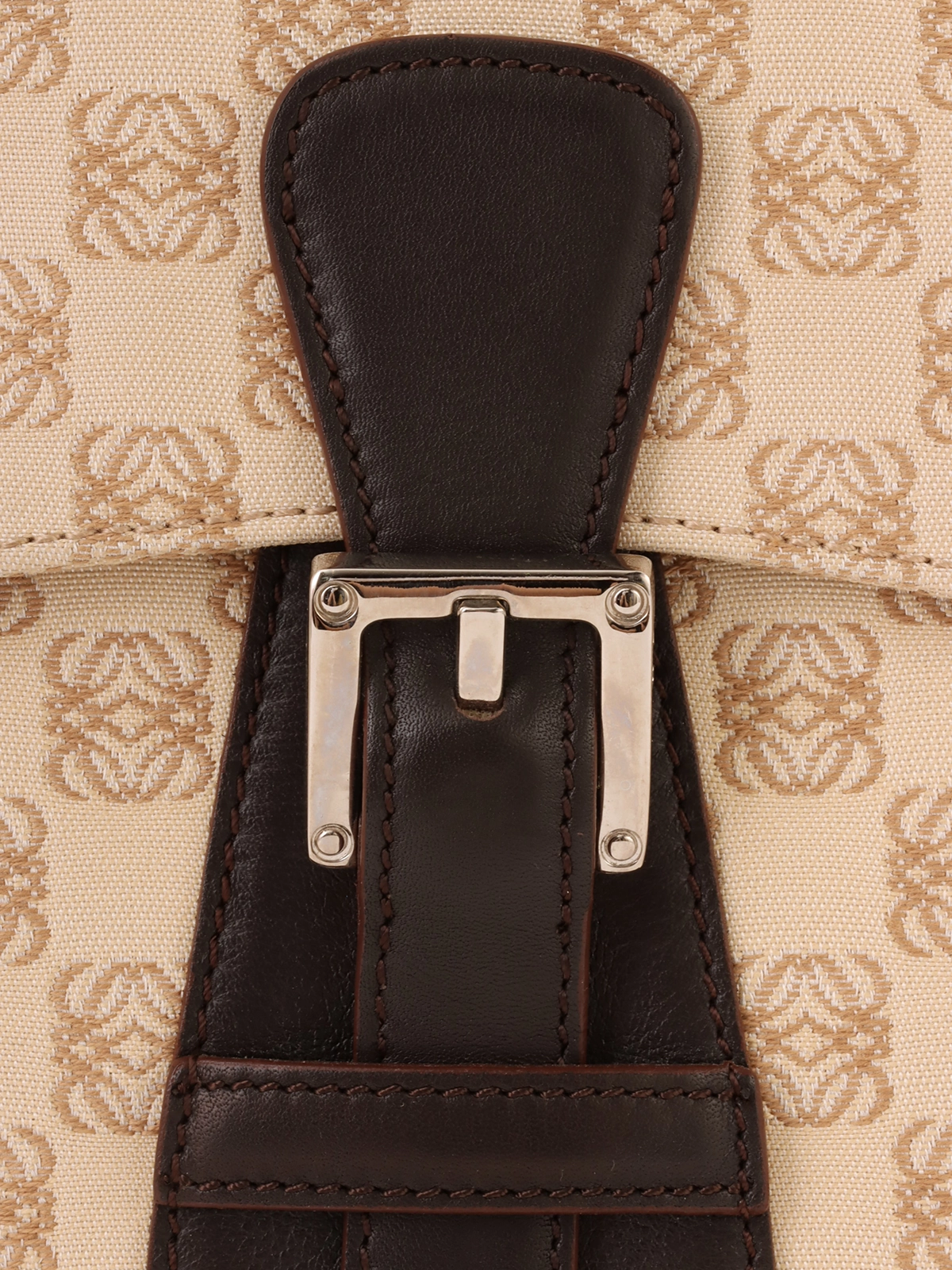 LOEWE - 【中古品】LOEWE ショルダーバッグ ブラウン系 レザー