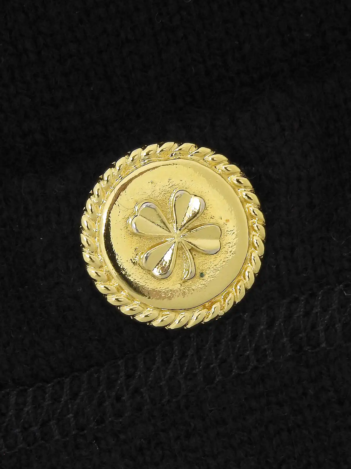 CHANEL カシミアクローバーボタンハーフスリーブニット