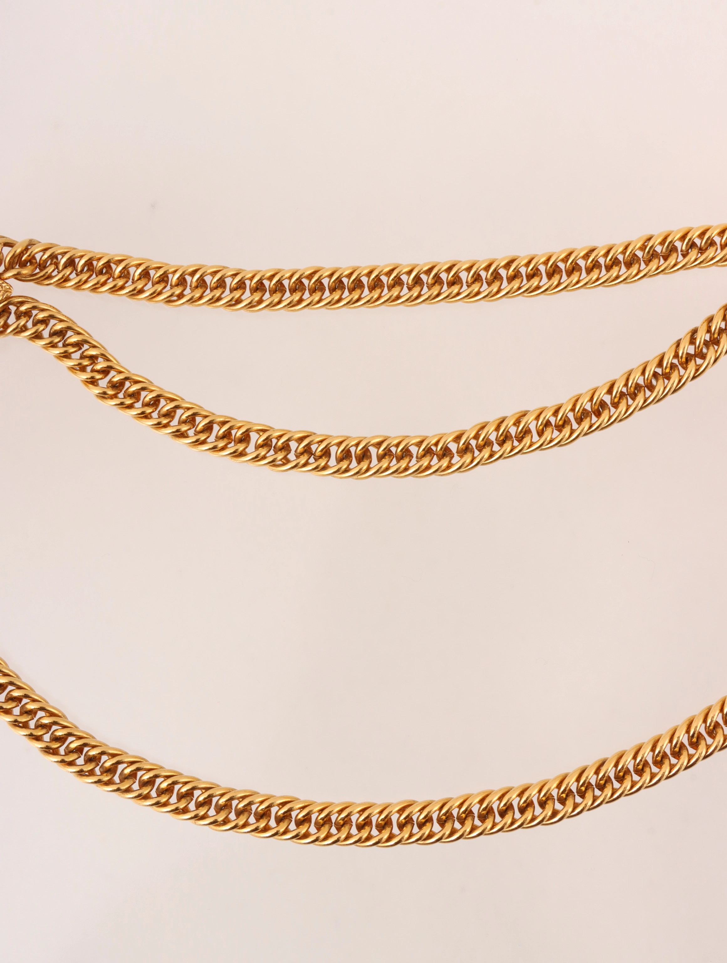 CHANEL ライオンモチーフCCマークチェーンベルト ゴールド