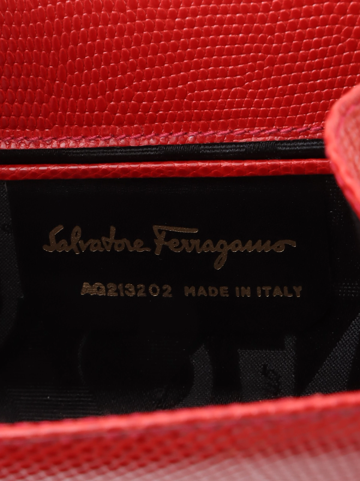 SALVATORE FERRAGAMO リザードパターンヴァラリボンミニ
