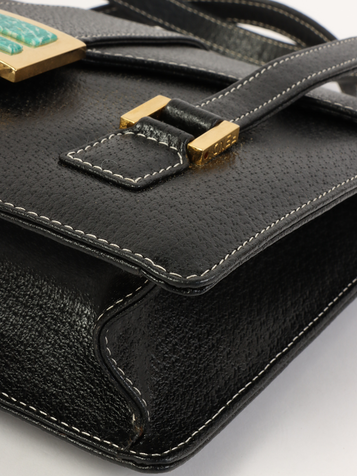 FENDI レザーエナメルロゴプレートハンドバッグ ブラック
