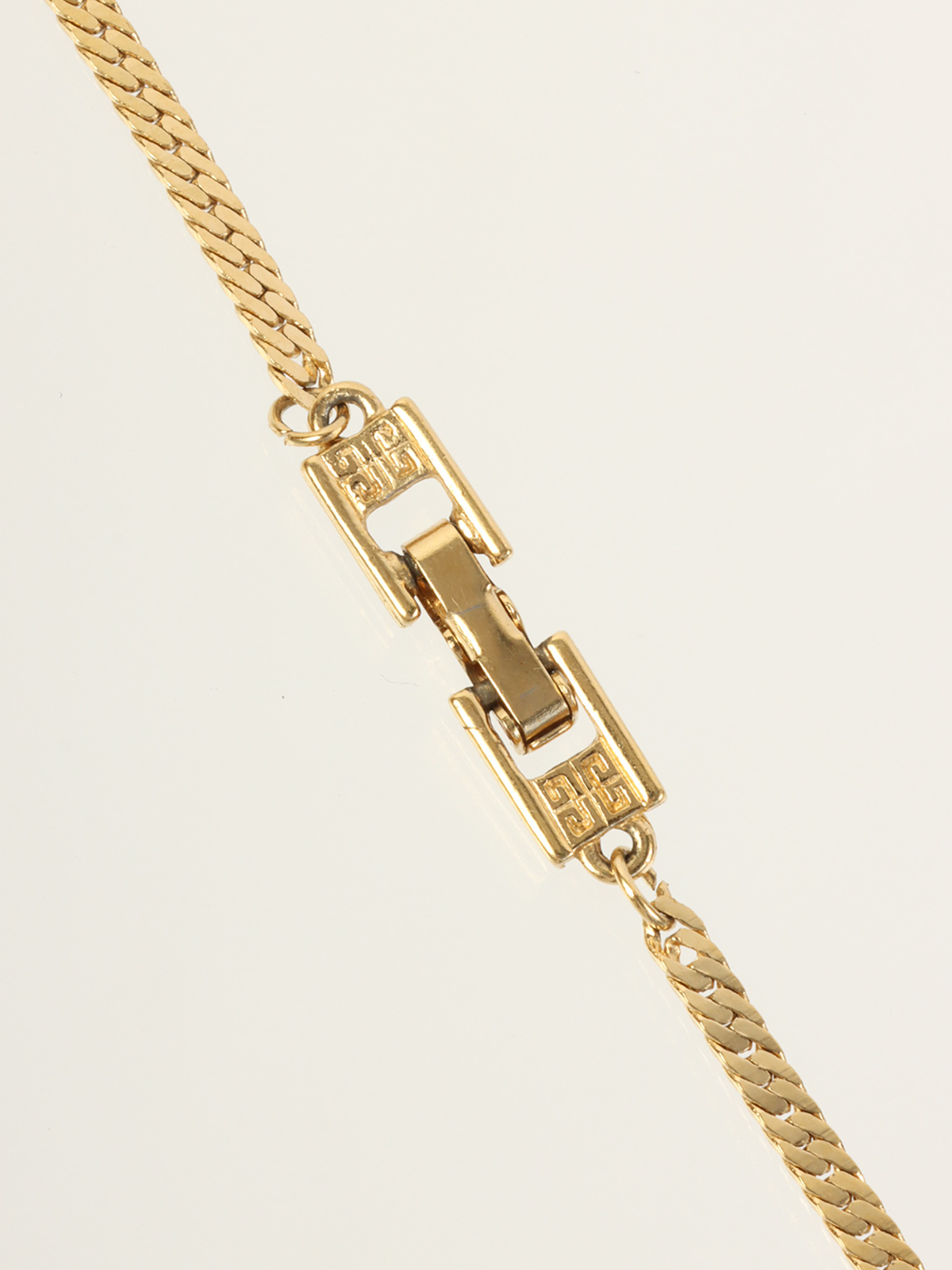 GIVENCHY ラインストーンリボンモチーフネックレス ゴールド