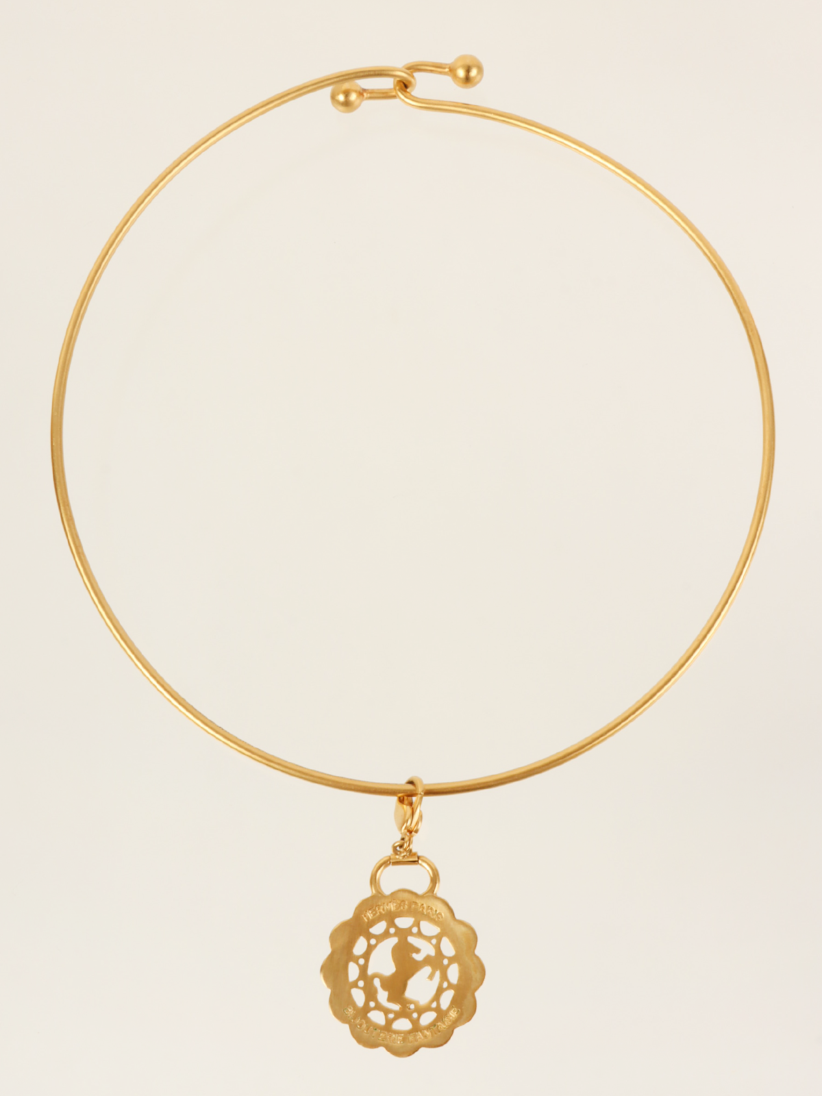 HERMES ラウンドシュバルホースチャームチョーカー ゴールド