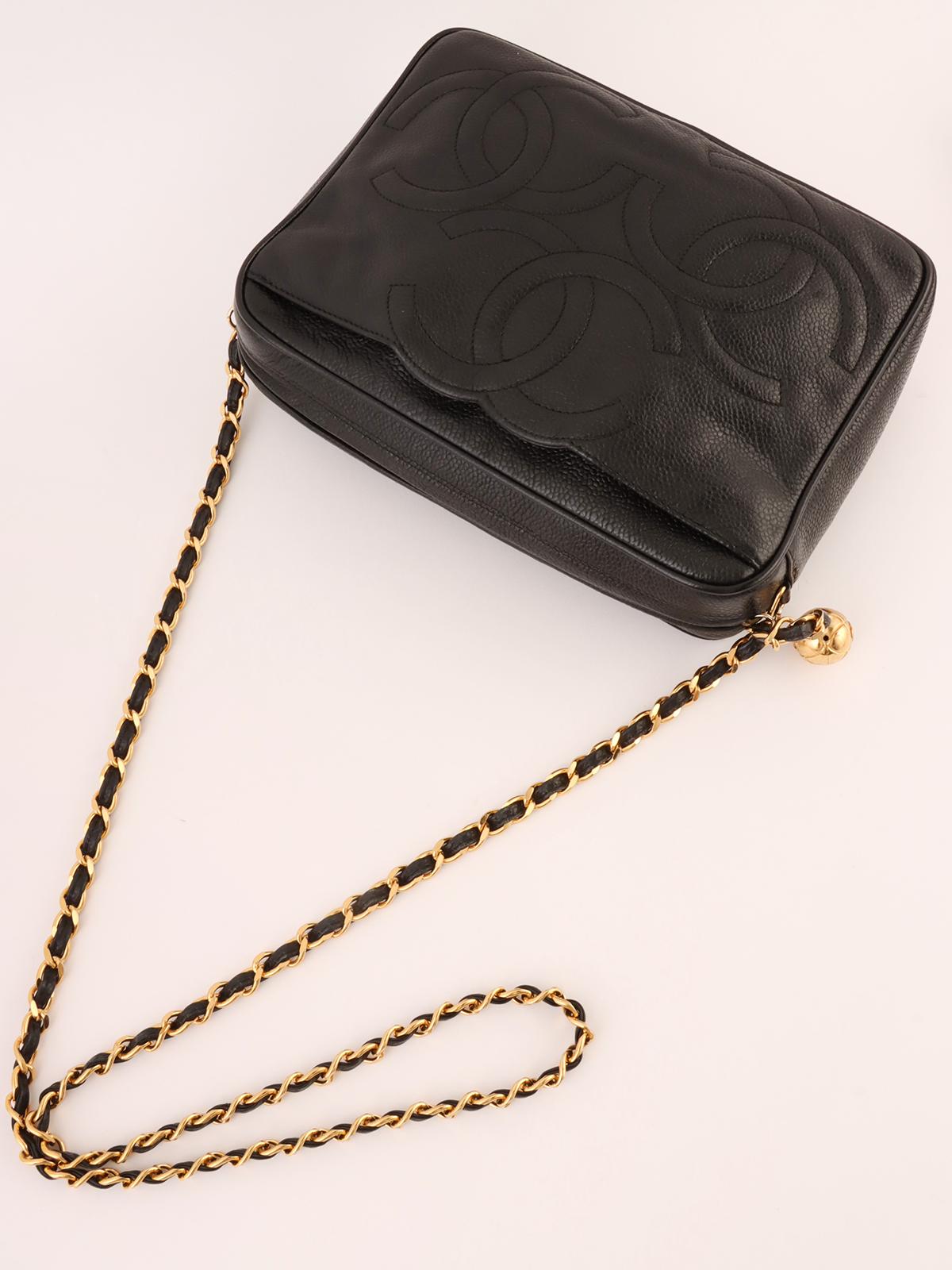 【ヴィンテージ】CHANEL　ドット柄チーフ ITEM LIST｜VINTAGE QOO TOKYO｜ヴィンテージ クー トーキョー