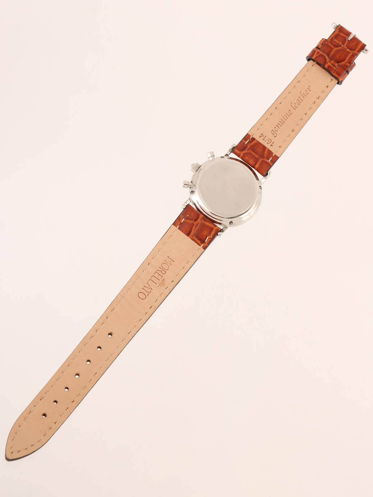 今日のIWCは、ポートフィノ・クロノグラフ 新しい革ベルトになり