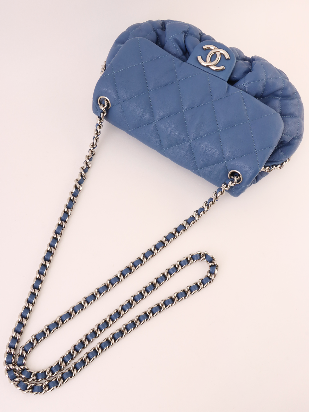 CHANEL 2011年頃製 ラウンドチェーンCCマークショルダーバッグ