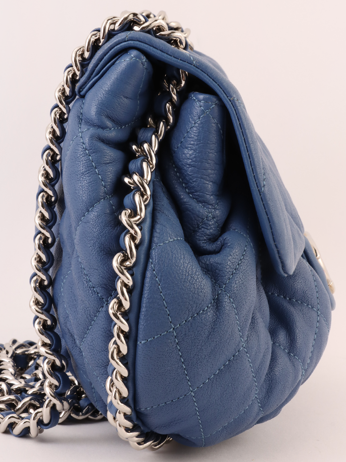 CHANEL 2011年頃製 ラウンドチェーンCCマークショルダーバッグ
