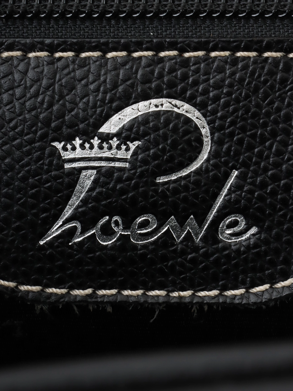LOEWE ロゴ エンボス ハンドバッグ LOEWE ロゴエンボスボーリングバッグ ブラック｜VINTAGE QOO