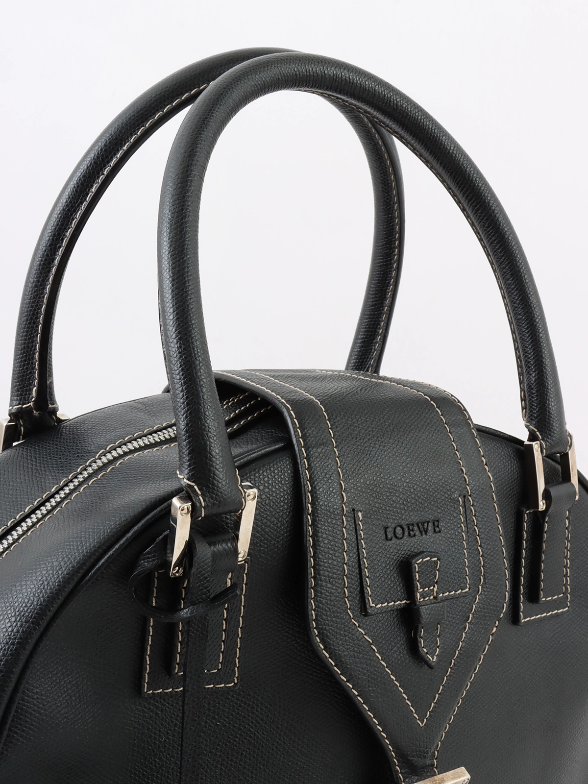 LOEWE ロゴエンボスボーリングバッグ ブラック｜VINTAGE QOO