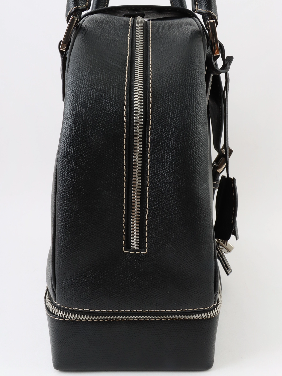 LOEWE ロゴ エンボス ハンドバッグ LOEWE ロゴエンボスボーリングバッグ ブラック｜VINTAGE QOO