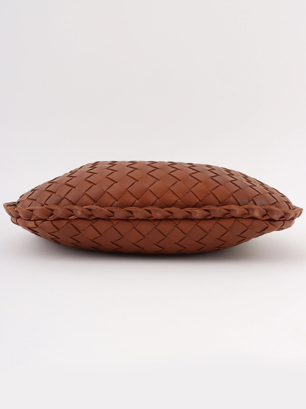 BOTTEGA VENETA イントレチャートホーボーバッグミニ ブラウン