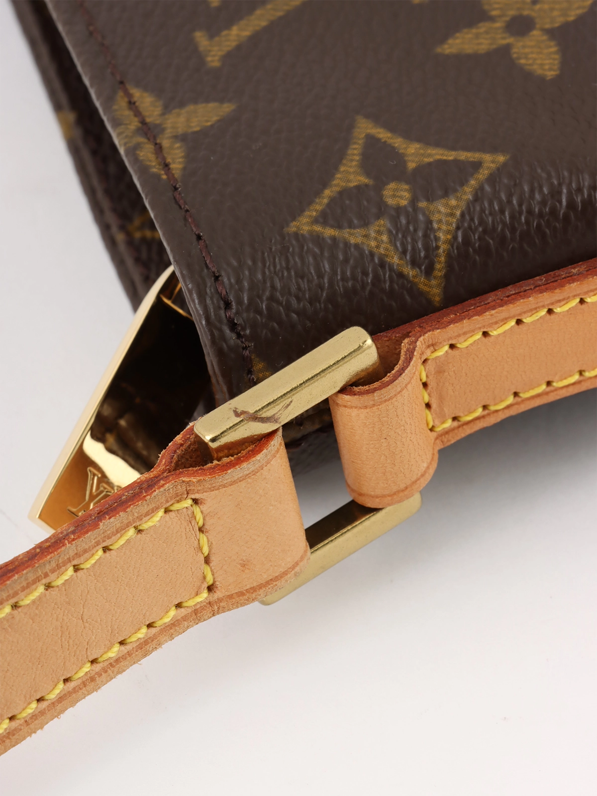 LOUIS VUITTON 2002年製 キャンバスモノグラムトロターバッグ