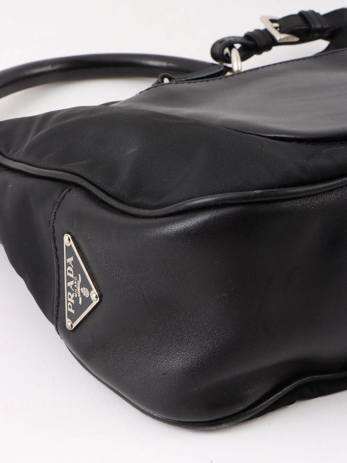 PRADA ナイロンレザーコンビロゴプレートショルダーバッグ
