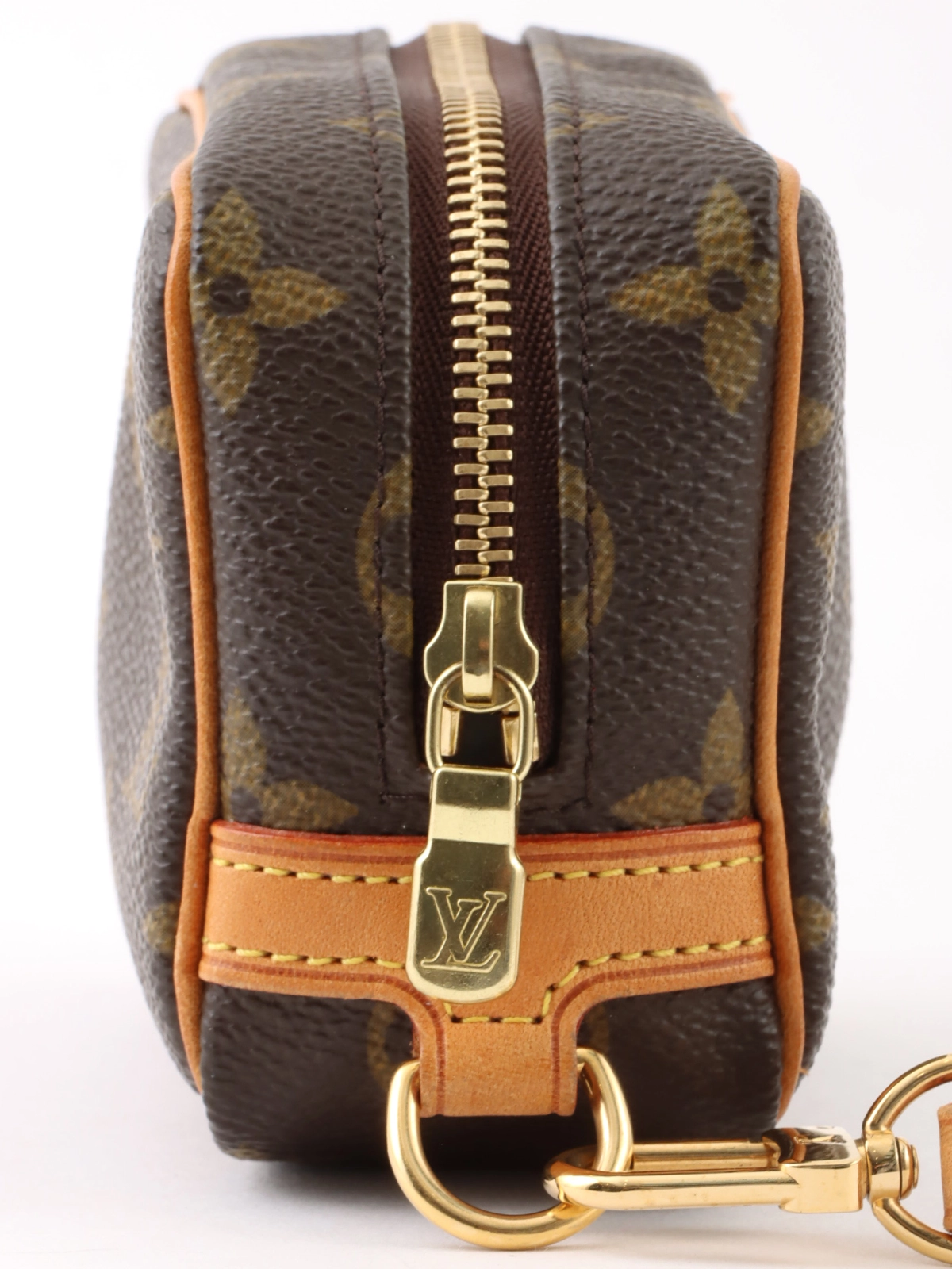 LOUIS VUITTON 2008年製 キャンバスモノグラムトゥルース LOUIS VUITTON 2008年製 キャンバスモノグラムトゥルース