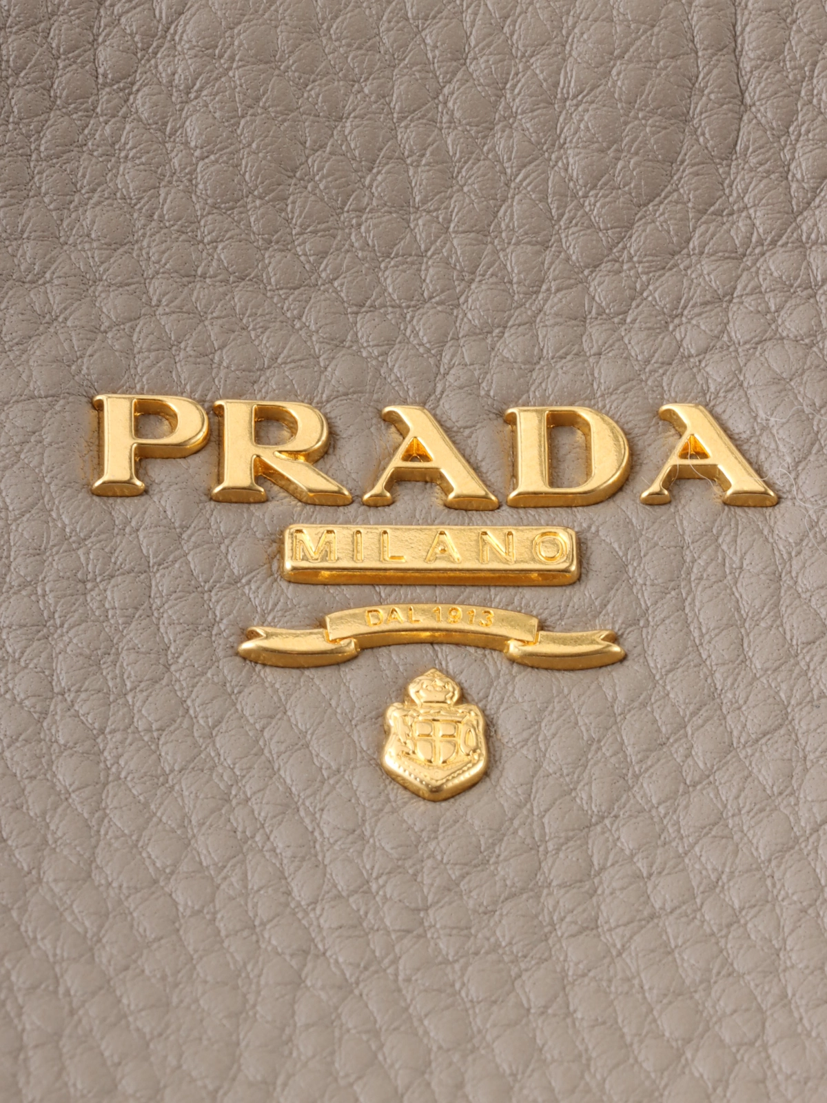 PRADA レザーロゴプレートトートバッグ グレー｜VINTAGE QOO