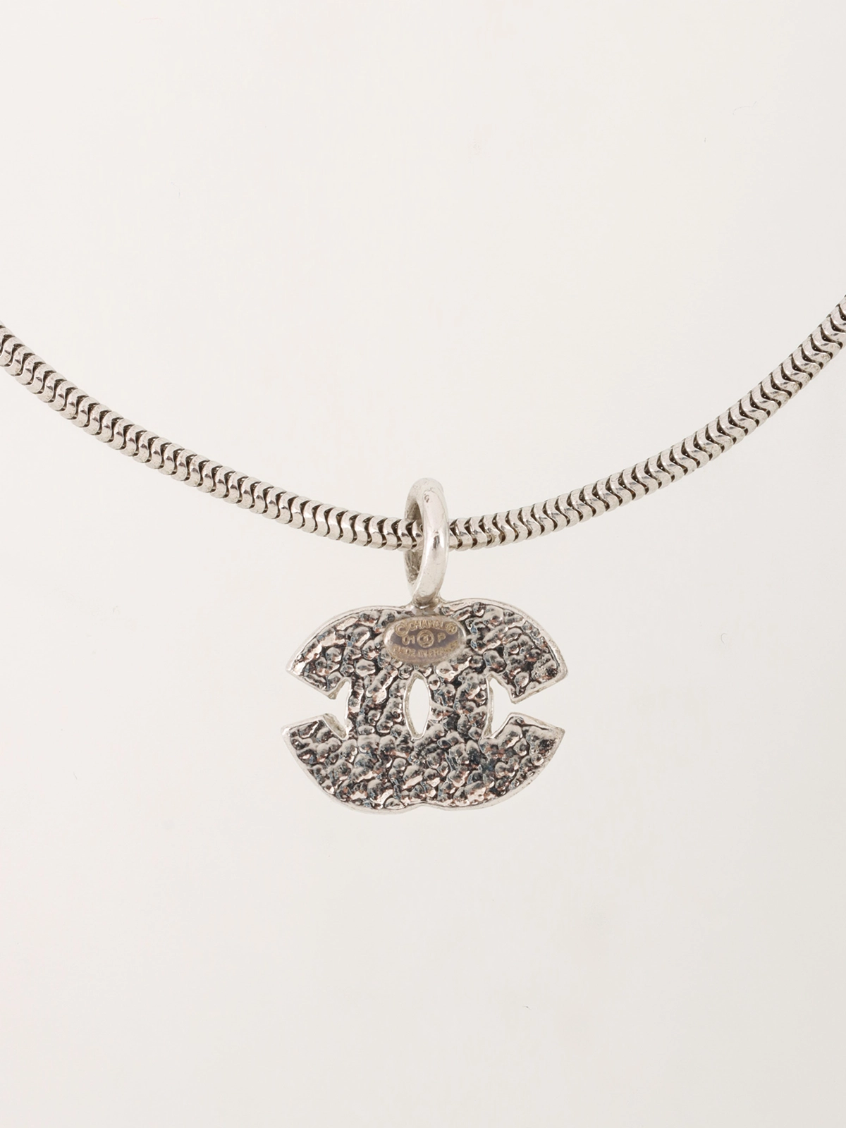 CHANEL 2001年製 ラインストーンCCマークブレスレット シルバー CHANEL 2001年製 ラインストーンCCマークブレスレット シルバー