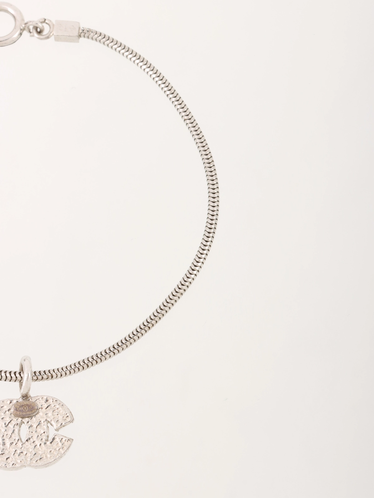 CHANEL 2001年製 ラインストーンCCマークブレスレット シルバー CHANEL 2001年製 ラインストーンCCマークブレスレット シルバー