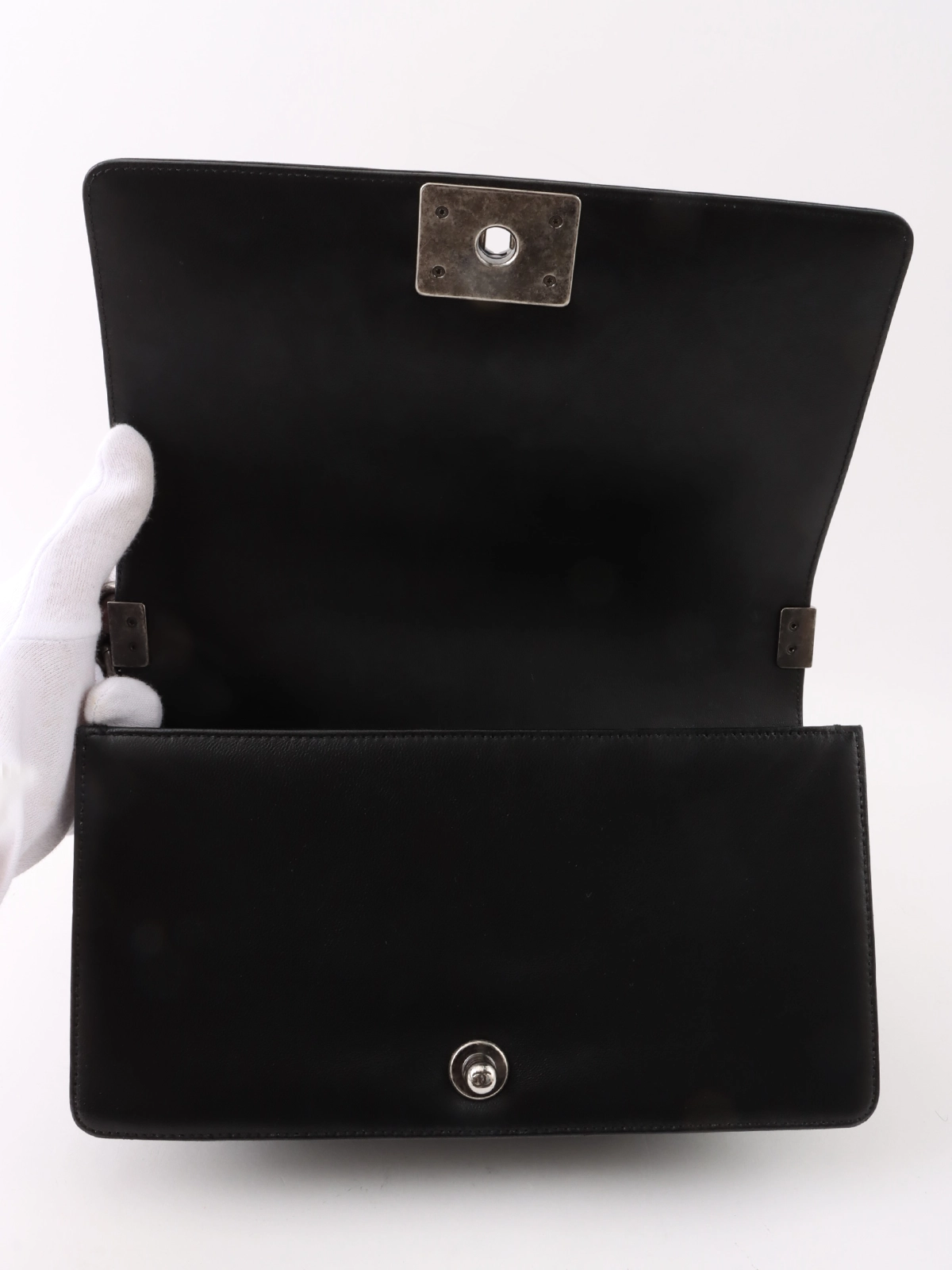 CHANEL 2015年頃製 ラインストーンファーレザーコンビボーイ CHANEL 2015年頃製 ラインストーンファーレザーコンビボーイ