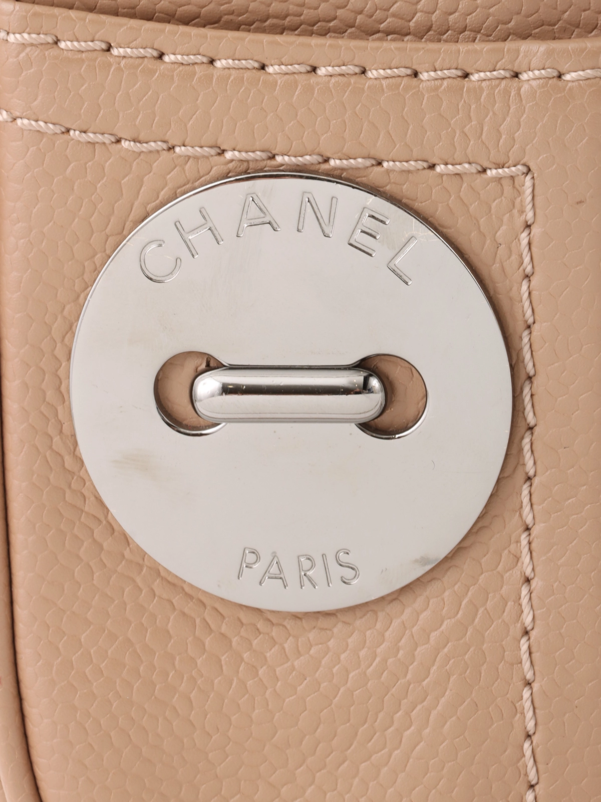 CHANEL 2004年頃製 キャビアスキンロゴプレートチェーン CHANEL 2004年頃製 キャビアスキンロゴプレートチェーン