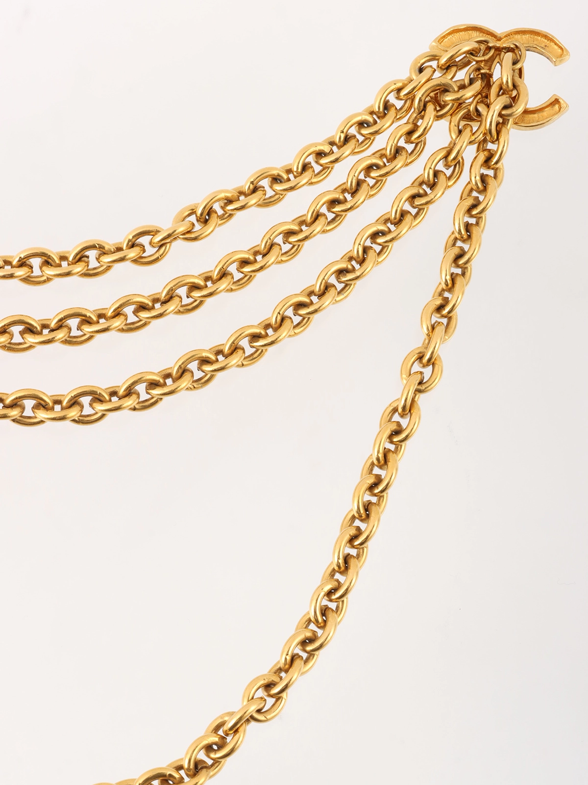 CHANEL トリプルCCマークチェーンベルト ゴールド|VINTAGE QOO CHANEL トリプルCCマークチェーンベルト ゴールド|VINTAGE QOO