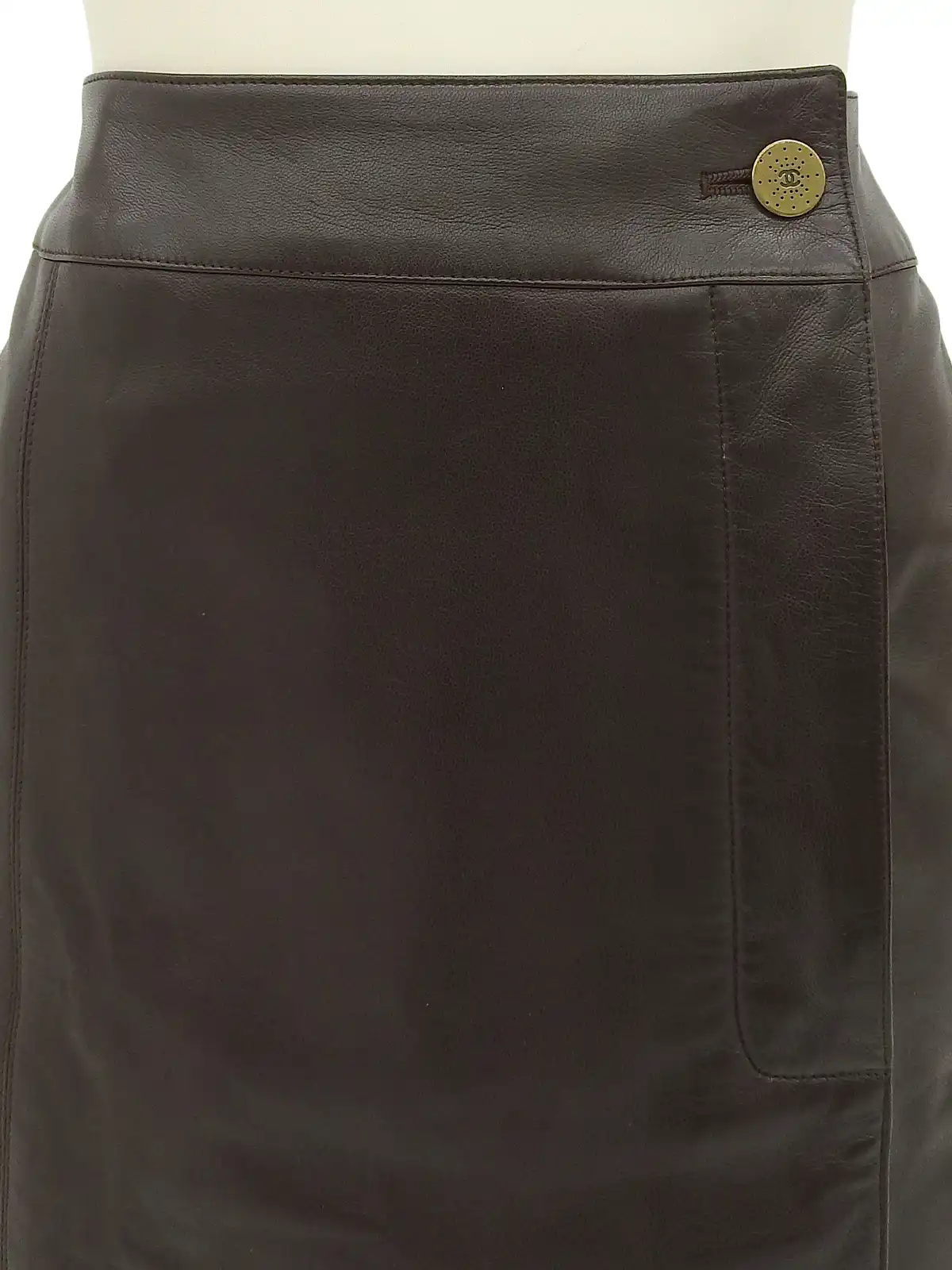 CHANEL 2001年製 CCマークボタンレザースカート ブラウン