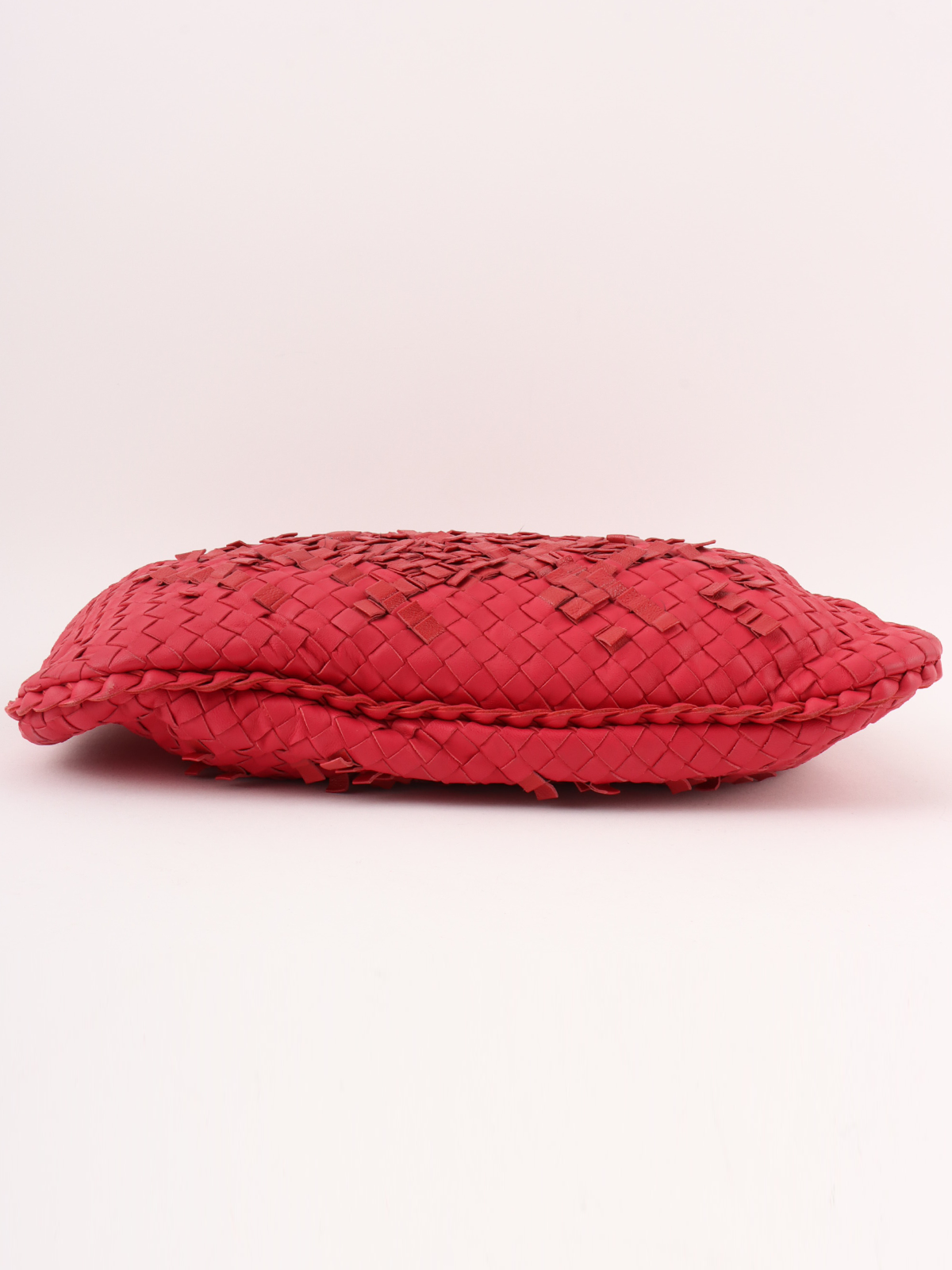 新作☆【Bottega Veneta】ホーボーバッグ BOTTEGA VENETA イントレチャートホーボーバッグ チェリーレッド
