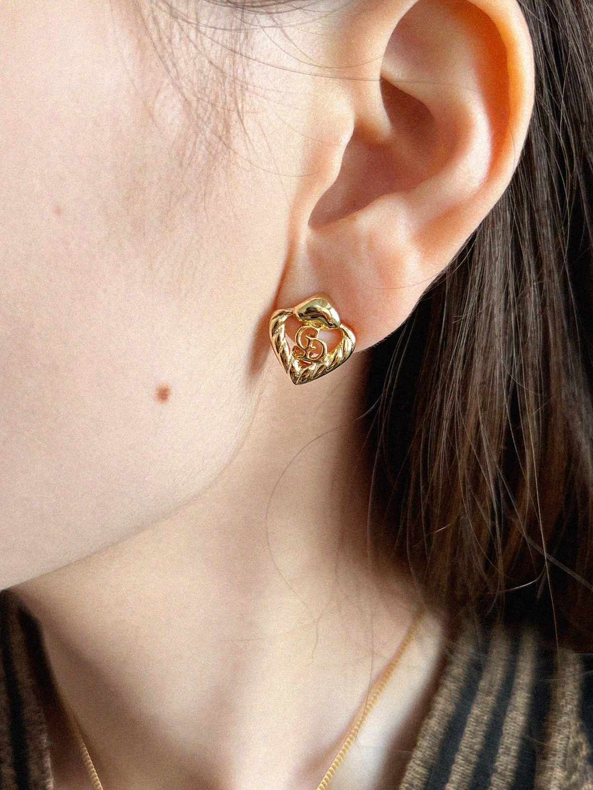 ≪早い者勝ち≫ ヴィンテージ シャネル CHANEL ピアス CC アイボリー CHANEL シャネル ココマーク ピアス ゴールド オールド vintage