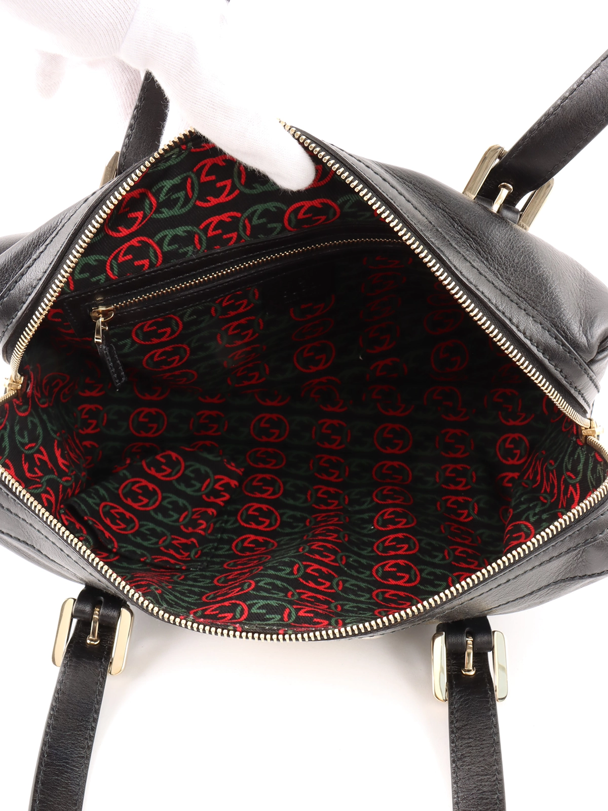 グッチGUCCI ヴィンテージ スクエアトゥ ストラップ　ブラック Y2K GUCCI(グッチ) 80's vintage suede boston bag ヴィンテージ