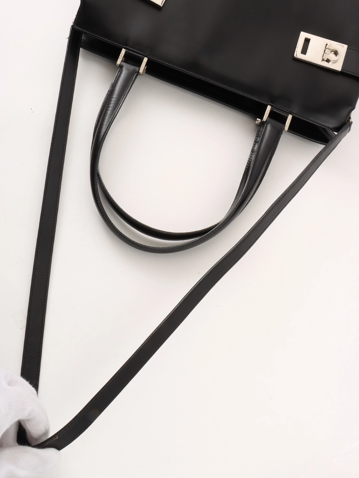 【Ferragamo】studio ガンチーニ 2WAYバッグ エブリデイ ロゴ 楽天市場】フェラガモ FERRAGAMO ハンドバッグ 2WAY レディース