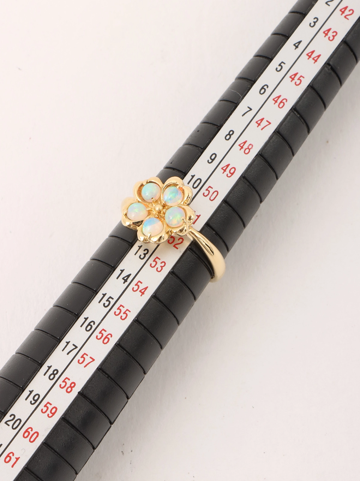 Selection Jewelry 18Kオパールフラワーモチーフリング ゴールド