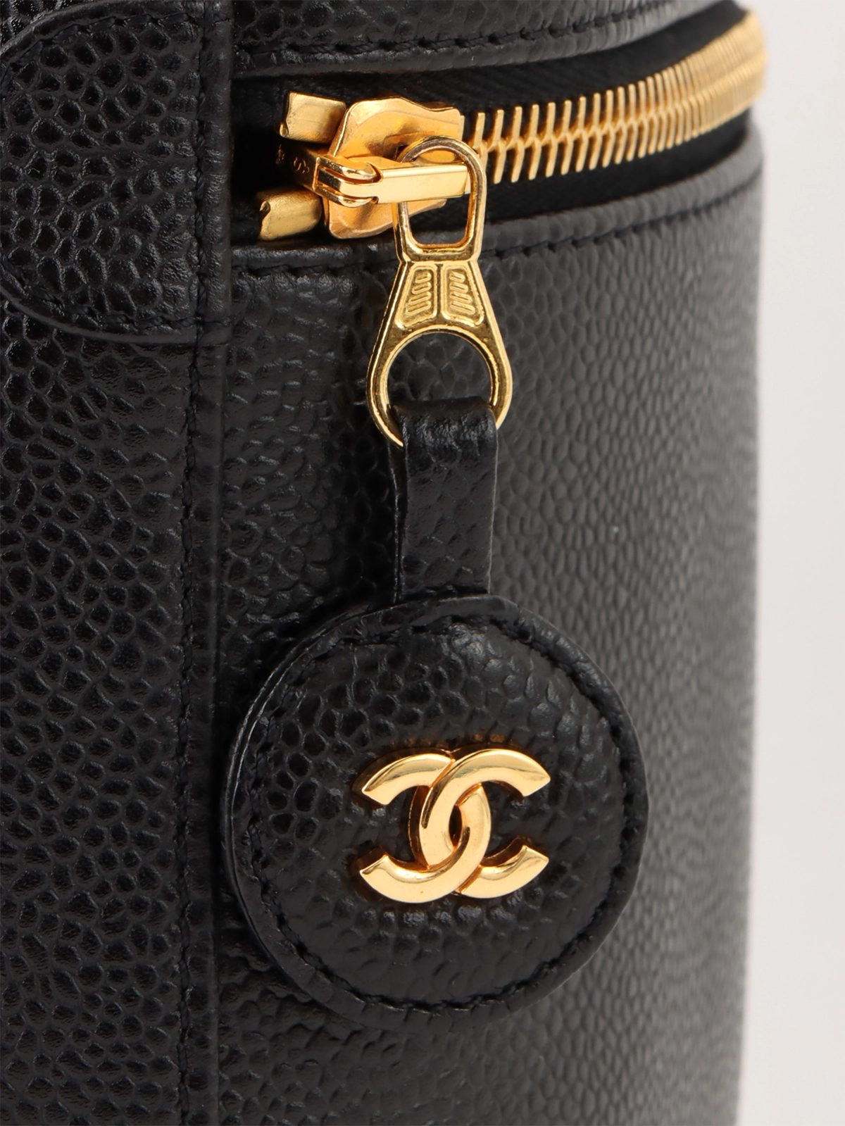 CHANEL 2000年頃製 キャビアスキンCCマークステッチバニティ