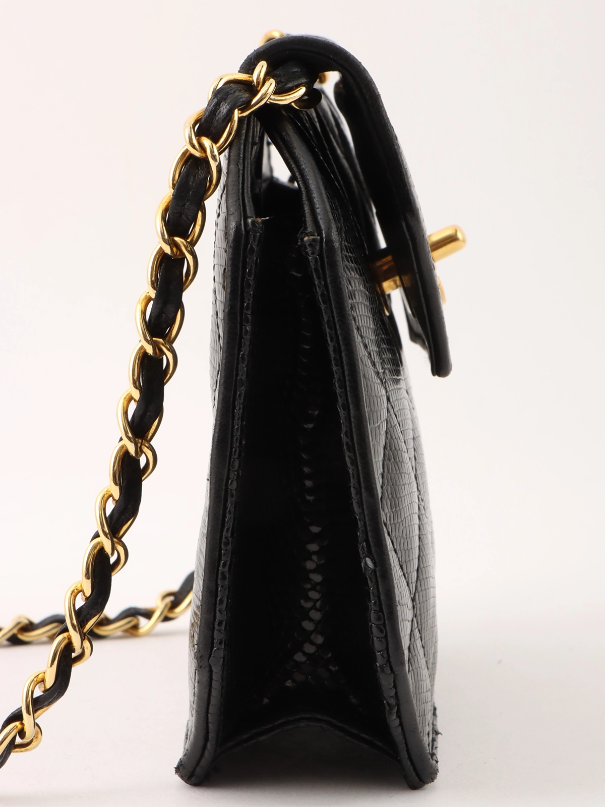 【数々のアワードを受賞】 CHANEL 1990年頃製 リザードオクタゴンCCターンロックチェーン K-POP・アジア