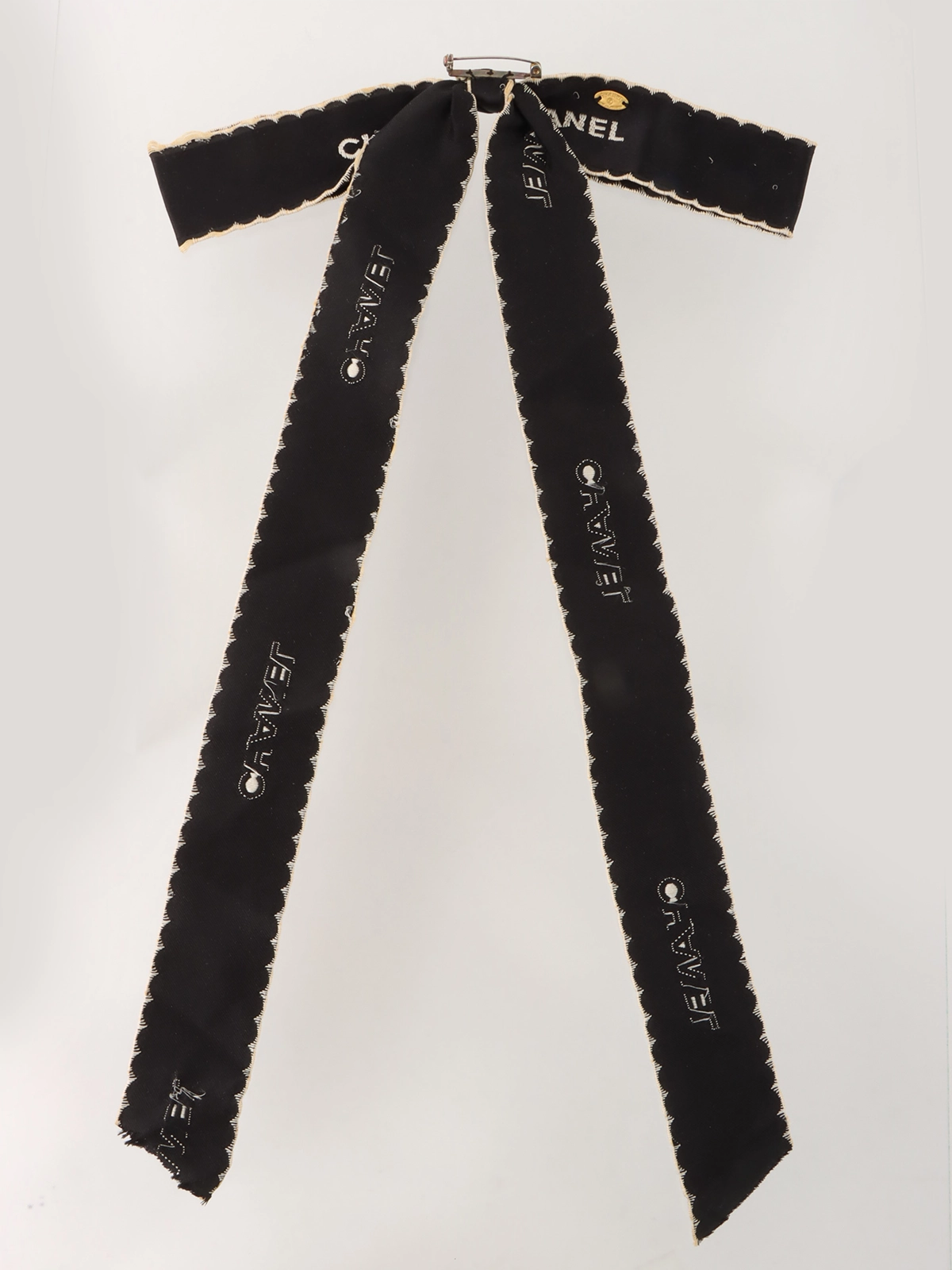 k-zu　シャネルリボン CHANEL ロゴリボンブローチ ブラック｜VINTAGE QOO TOKYO