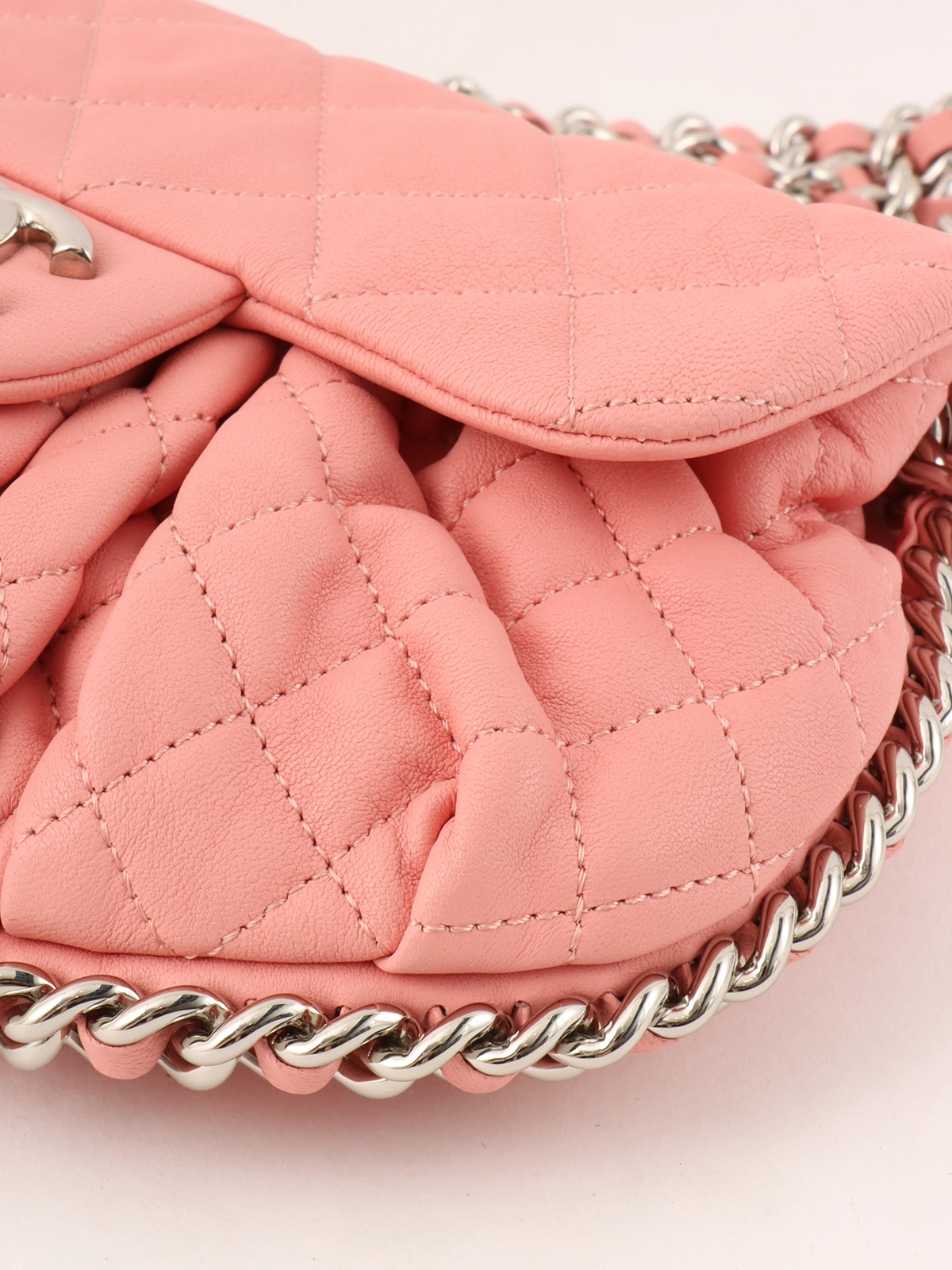 1970年代トルコ ヴィンテージグ くすみピンク CHANEL 2014年頃製 マトラッセCCマークチェーンアラウンド