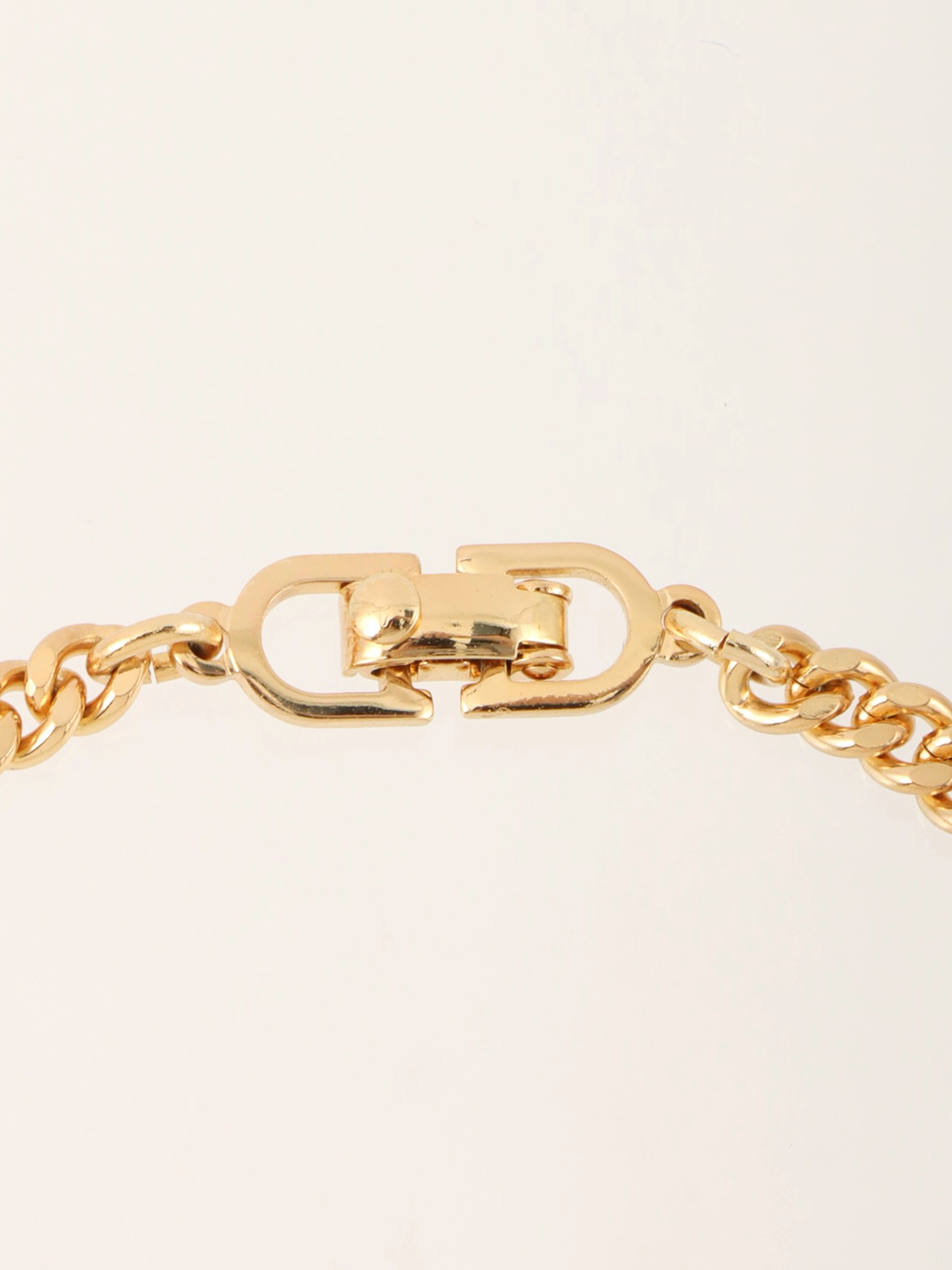 DIOR ラインストーンロゴプレートブレスレット ゴールド