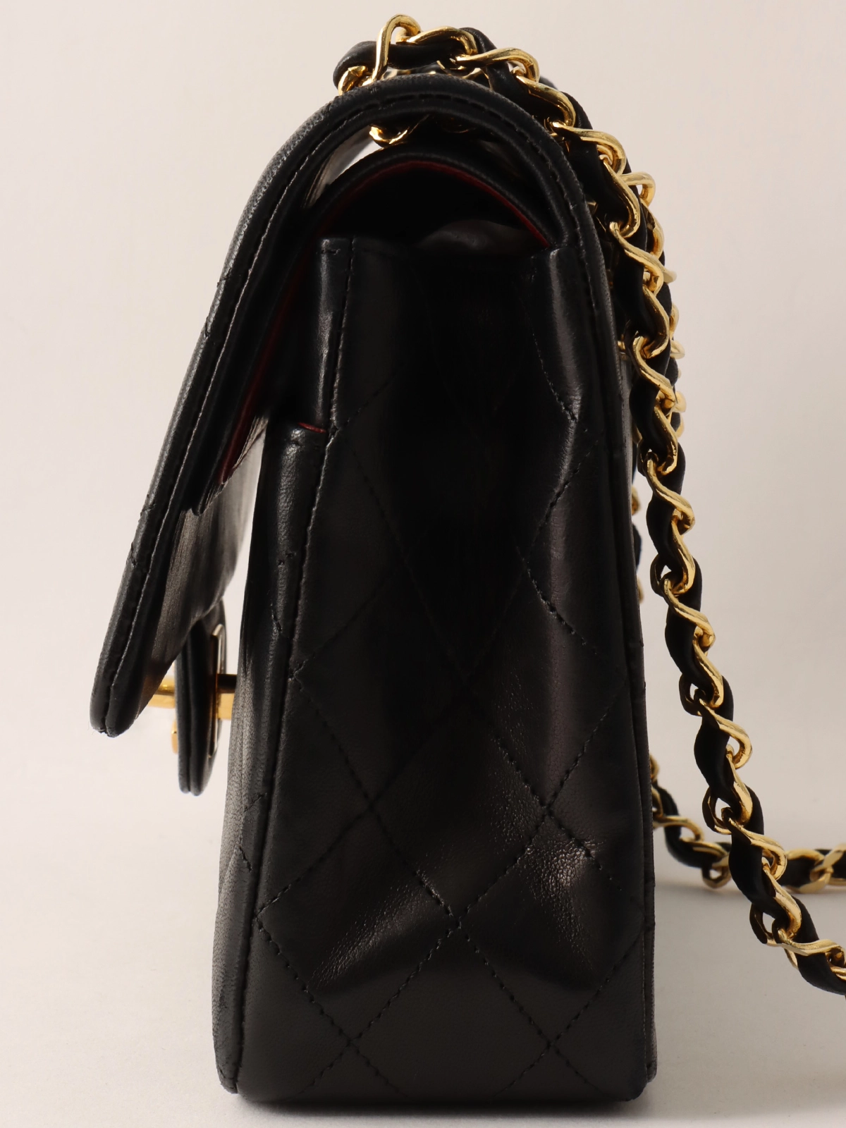 VINTAGE●CHANEL●フラップバッグ Chanel Vintage CC Chain Flap Bag Vertical Quilted Patent