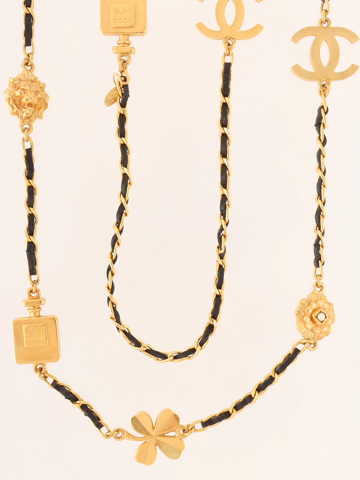 遊び心あるマリンモチーフ♪【CHANEL】25C ロングネックレス 遊び心あるマリンモチーフ♪【CHANEL】25C ロングネックレス