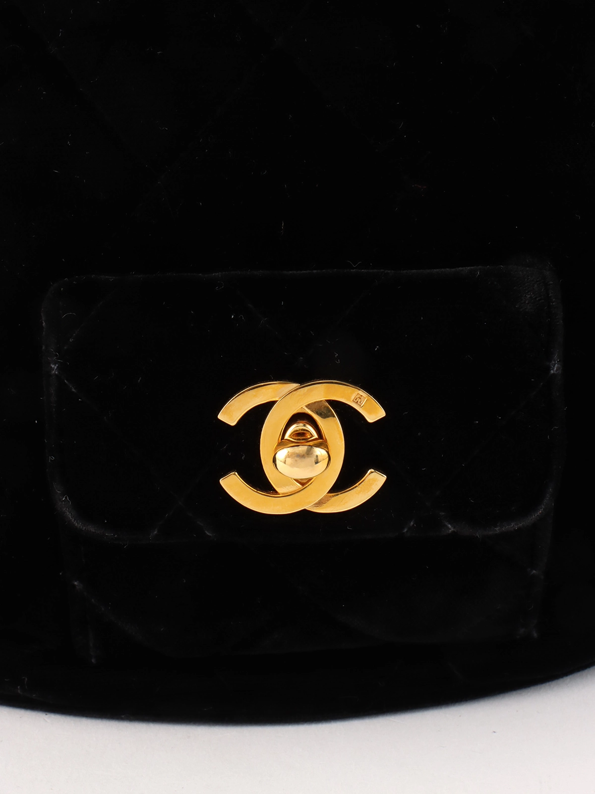 CHANEL 1995年頃製 ベルベットダブルCCターンロックバックパック
