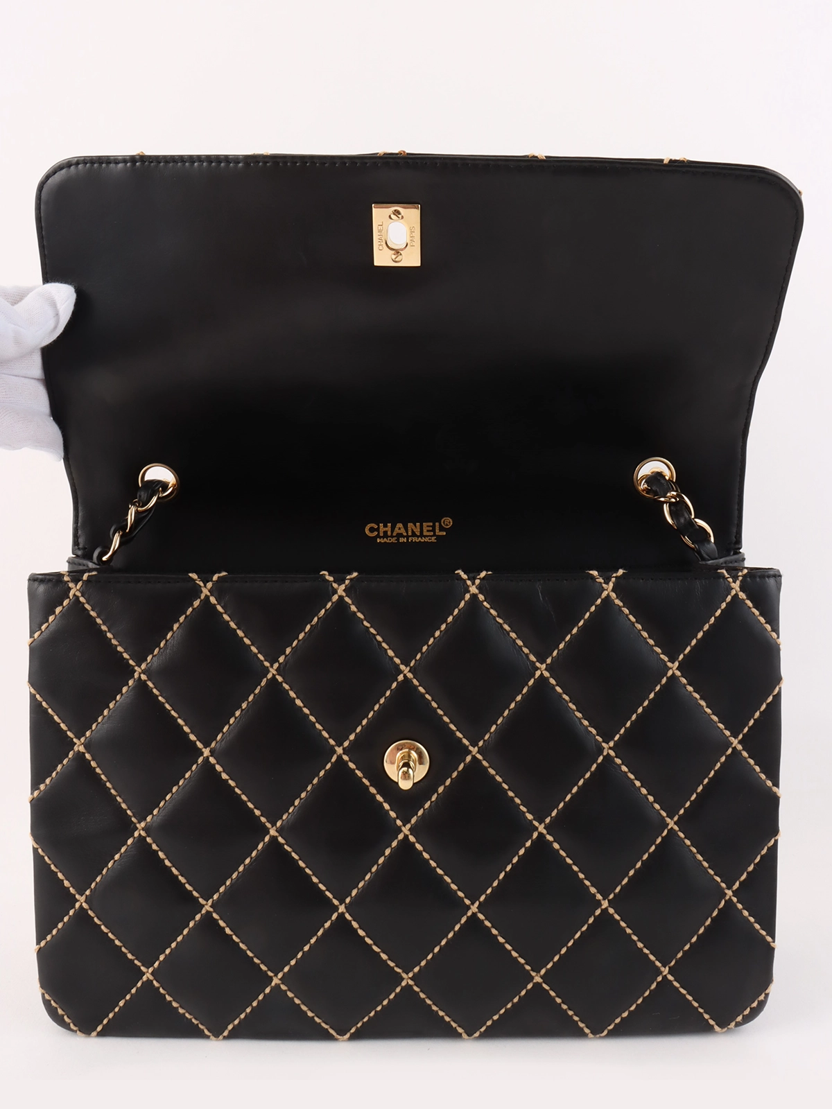 CHANEL 2001年頃製 ワイルドステッチCCターンロックチェーン