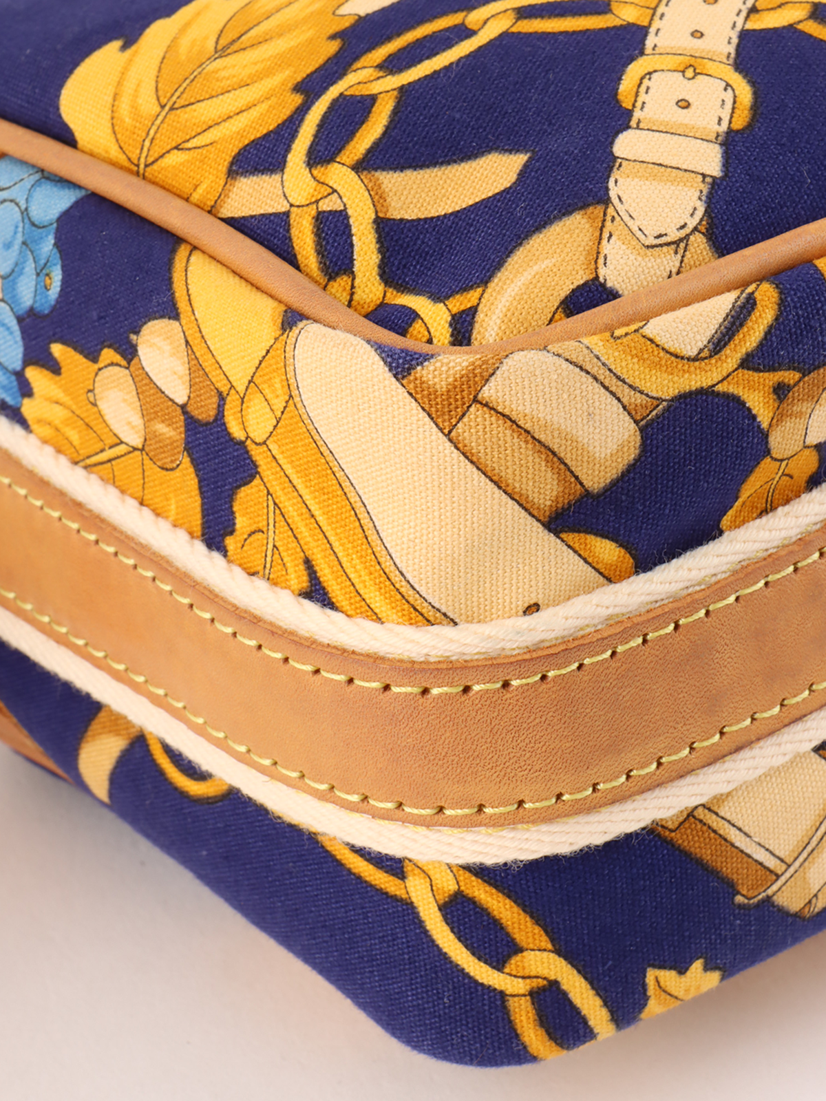 【ヴィンテージ】Rank:A☆LOEWE ブルー ロゴ ショルダーバッグ LOEWE デザインパターンロゴチャームショルダーバッグ ベージュ