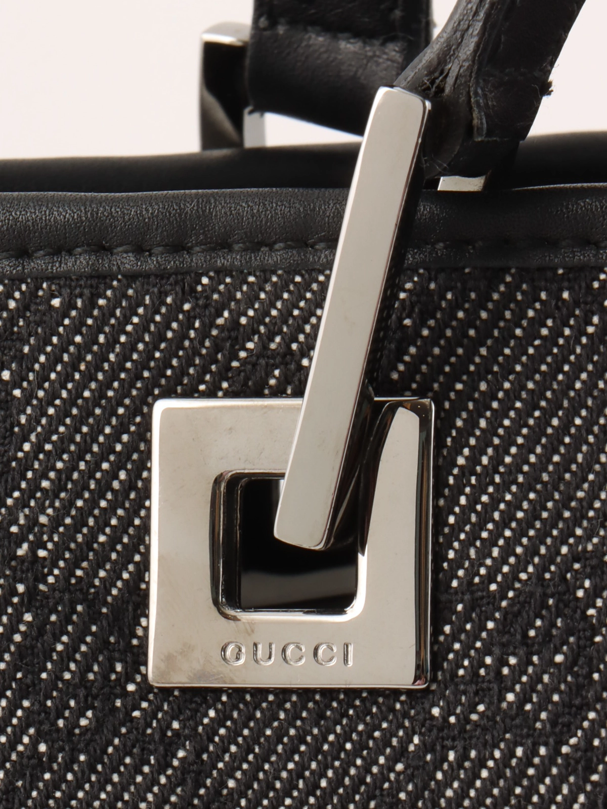 GUCCI キャンバスGGパターンショルダーバッグ チャコールグレー
