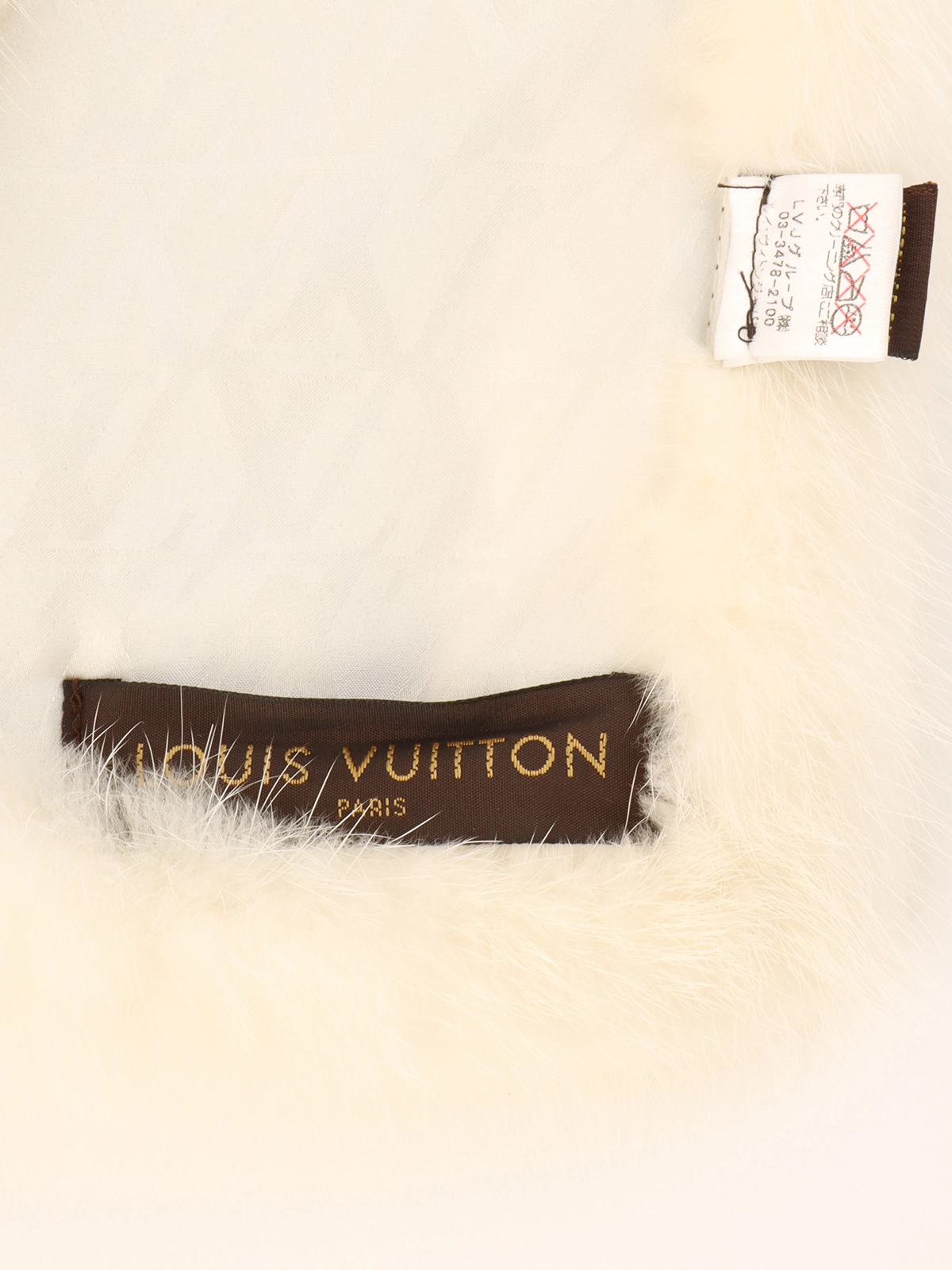 ⭐︎3cocco⭐︎LOUIS VUITTON モノグラムマフラー LOUIS VUITTON ミンクファーモノグラムマフラー ホワイト