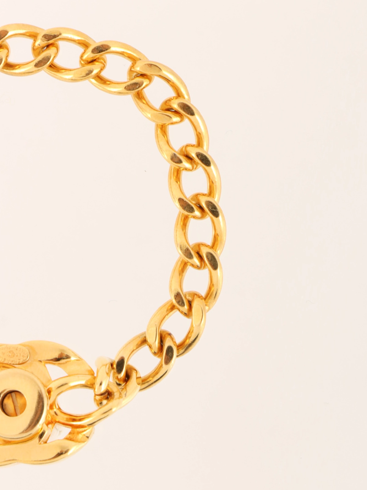 【CCロックターンが魅力】CHANEL バングル ゴールド CHANEL 1996年製 CCターンロックブレスレット ゴールド｜VINTAGE