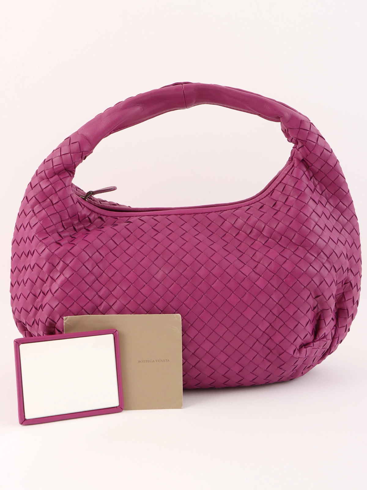 BOTTEGA VENETA イントレチャートホーボーバッグ パープル