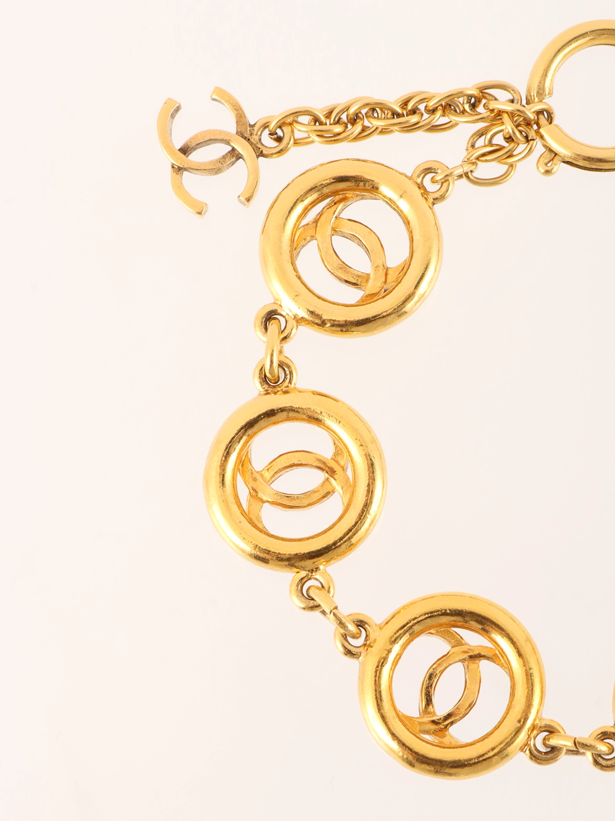 CHANEL ルーペ　ゴールド　ブレスレット CHANEL サークル6CCマークブレスレット ゴールド｜VINTAGE QOO