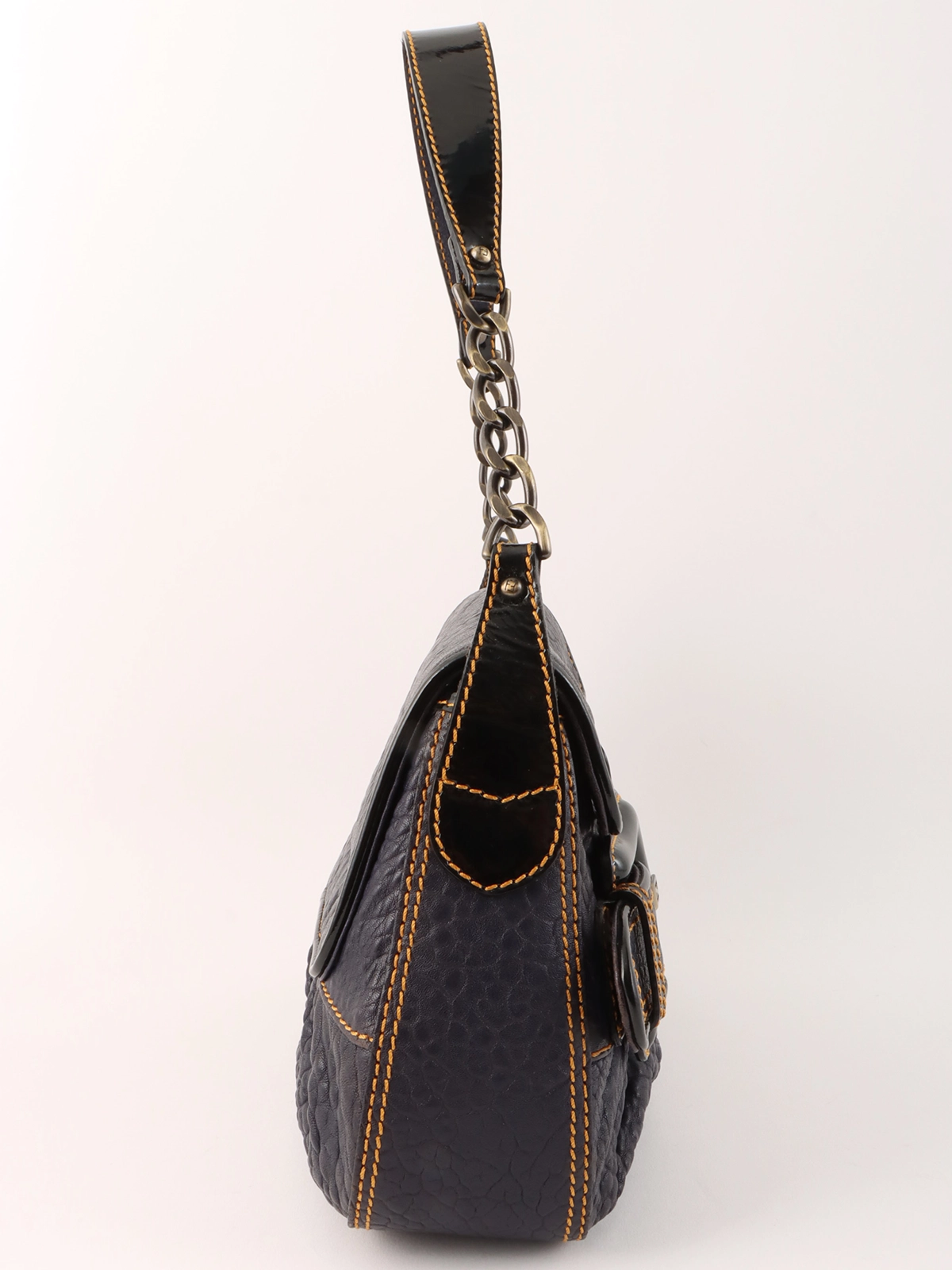 Fendi FFロゴ ショルダーバッグ FENDI FFロゴバックルチェーンショルダーバッグ ネイビー