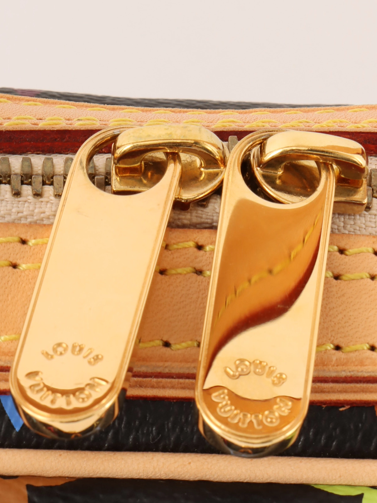 モロッコ　ヴィンテージプフ LOUIS VUITTON 2008年製モノグラムマルチカラープリシラ