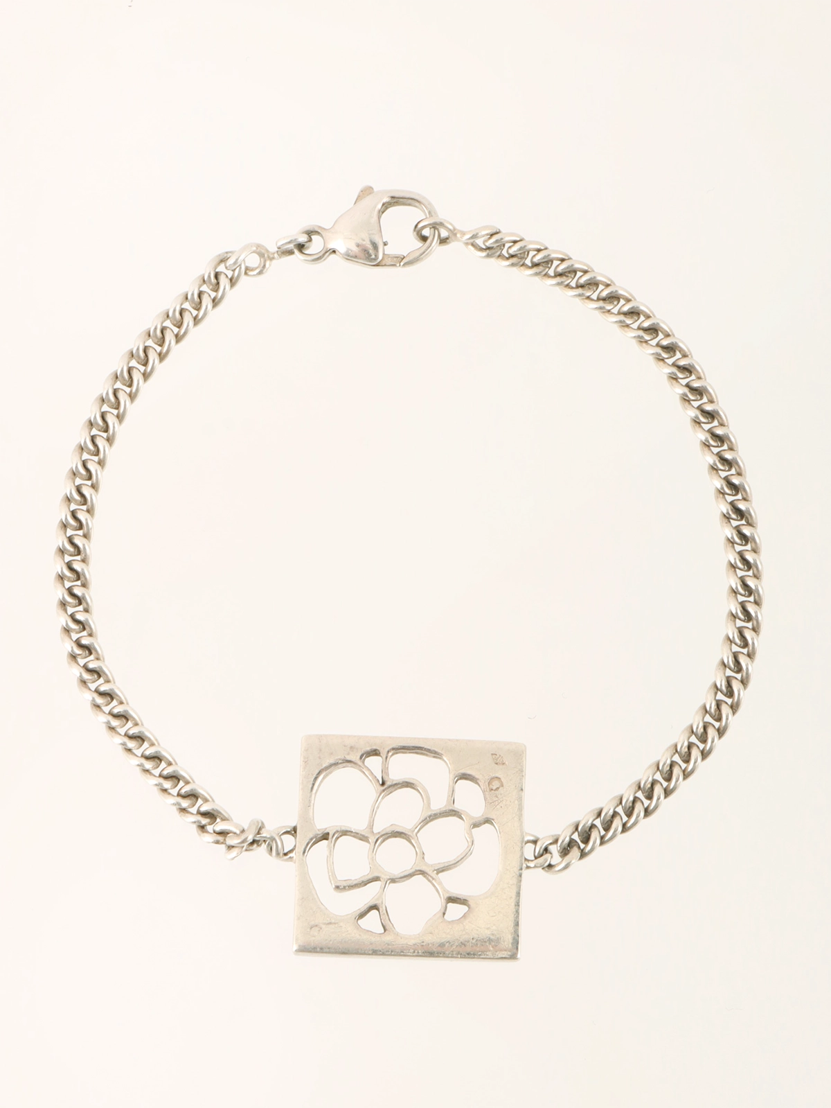 エレガント【CHANEL】 CCロゴ カメリア × パール ブレスレット パール シャネル ブレスレット CCロゴ CHANEL ブレスレット_